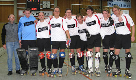 [FOTO: Rollhockey-Mannschaft des ERSC Schwerte]